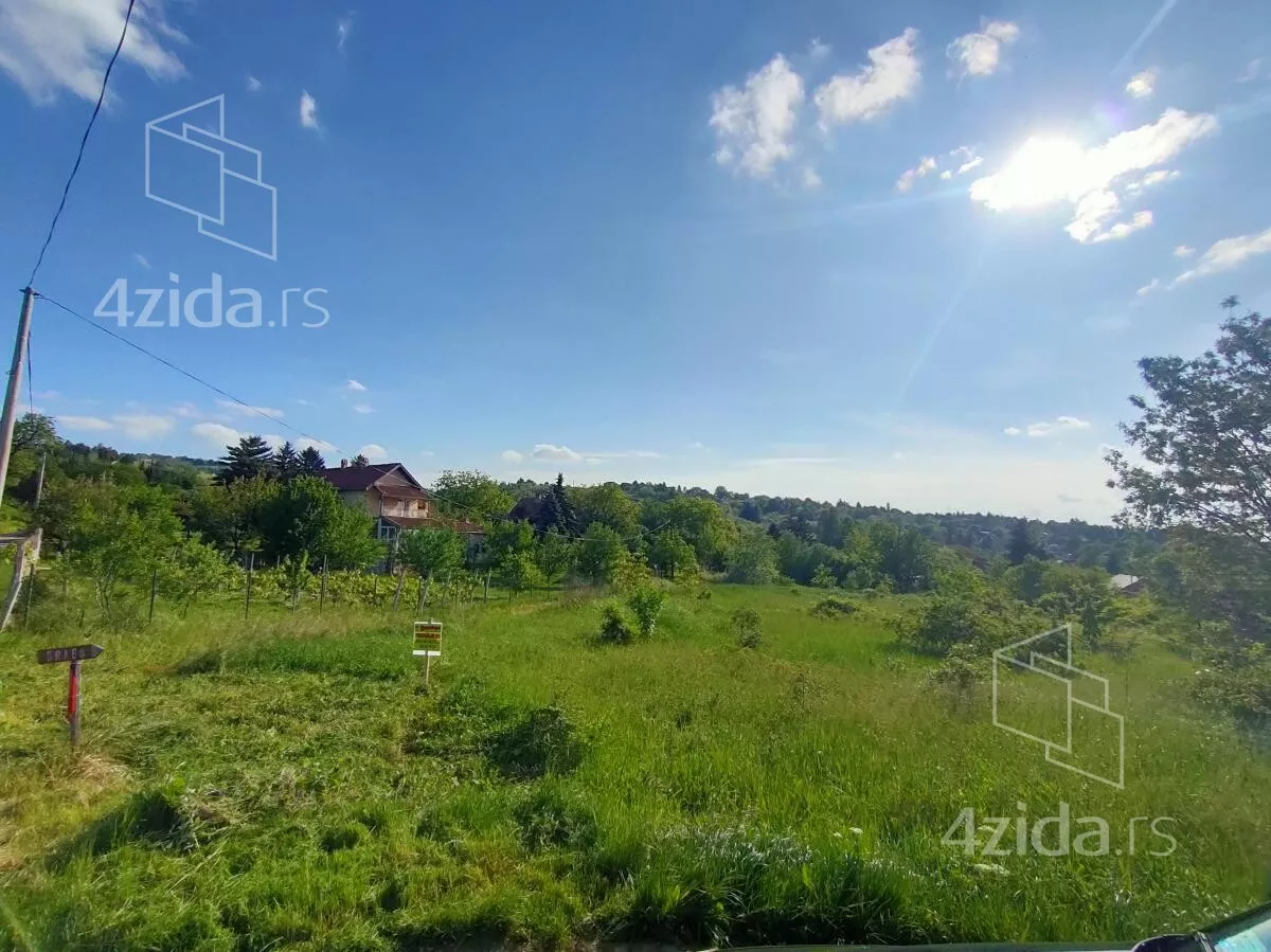 Plac | 4zida