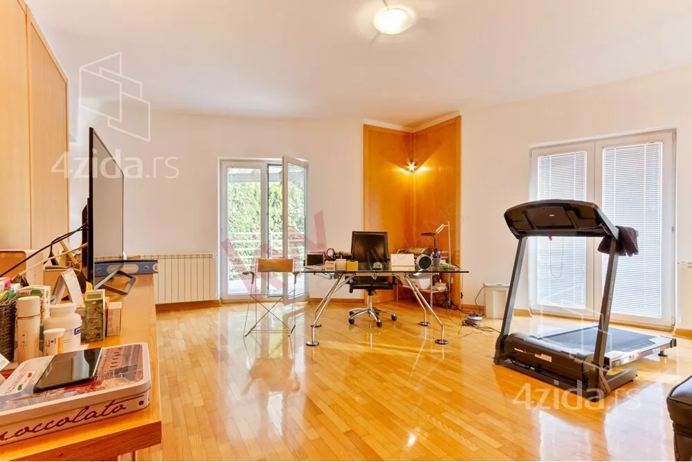 4-etažna kuća | 4zida