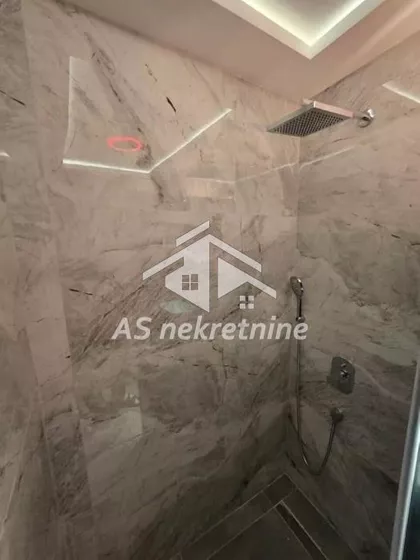 Tošin Bunar | 4zida.rs