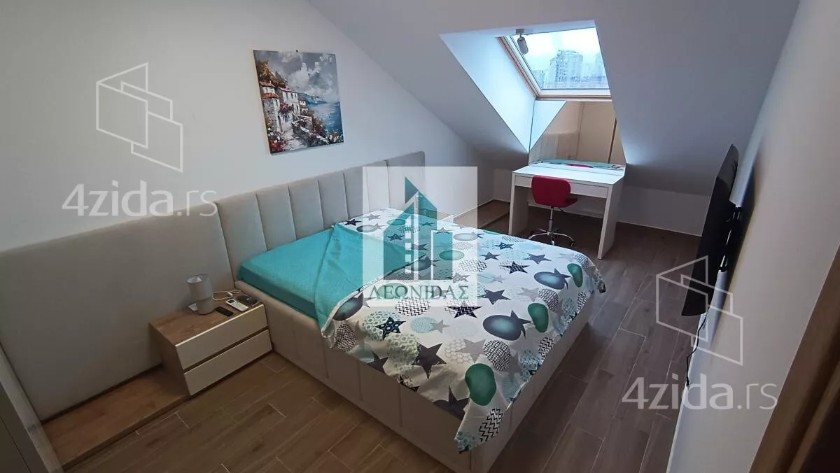 Troiposoban stan | 4zida