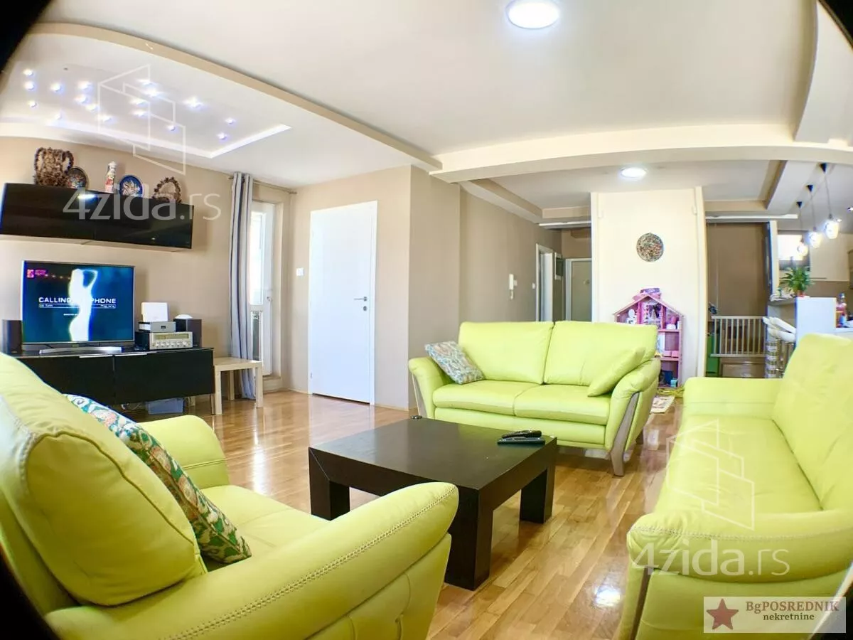 Petosoban stan | 4zida