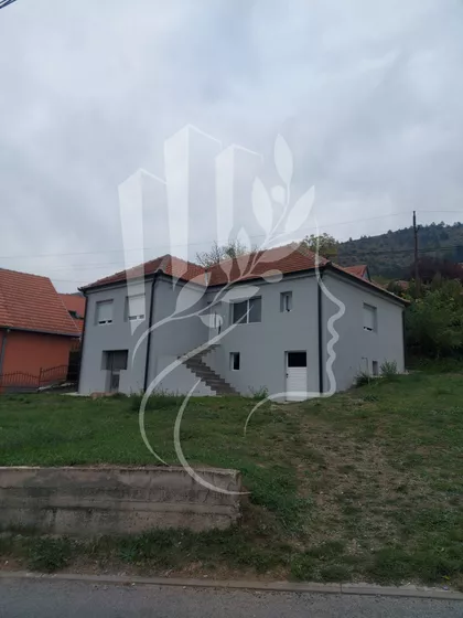 Miljojka Rosića 8 | 4zida.rs