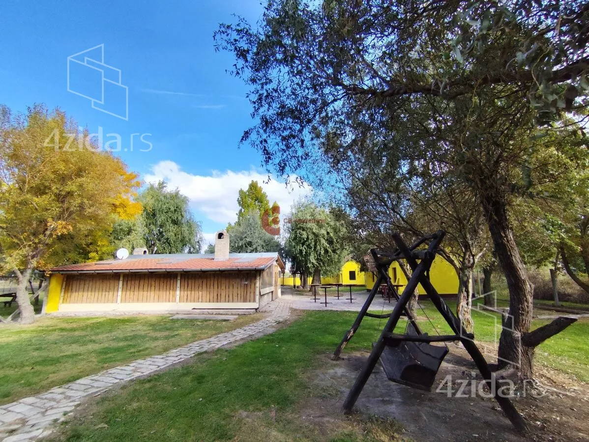 Ugostiteljski objekat | 4zida