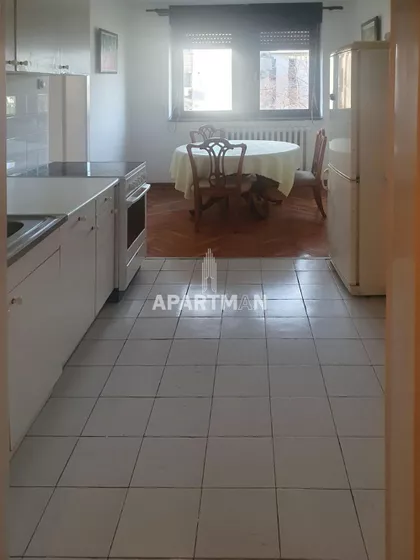 Ane Ahmatove | 4zida.rs