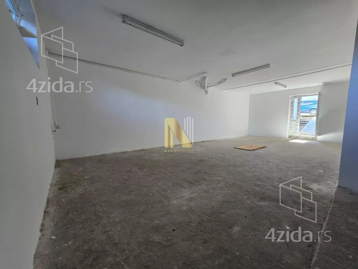 Poslovni prostor | 4zida