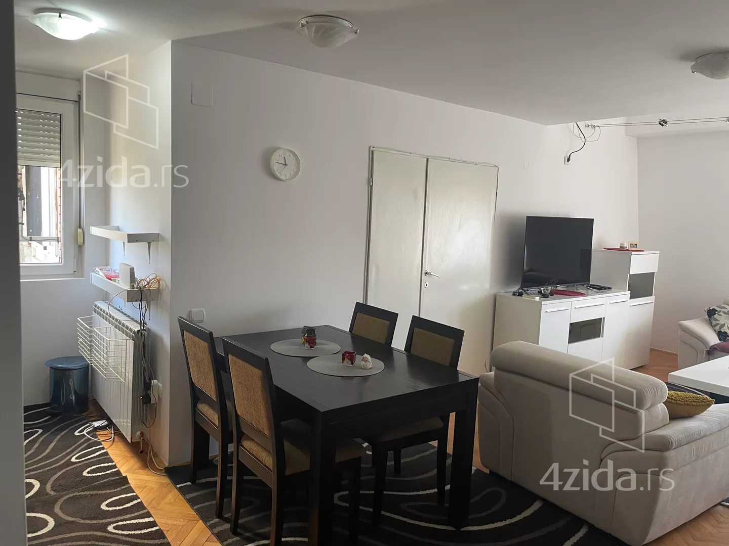 Dvoiposoban stan | 4zida