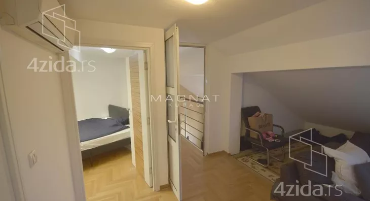 Četvoroiposoban stan | 4zida