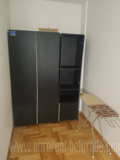 CRVENI KRST | 4zida.rs
