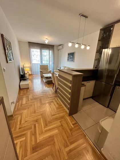 Bulevar Jna 2V | 4zida.rs