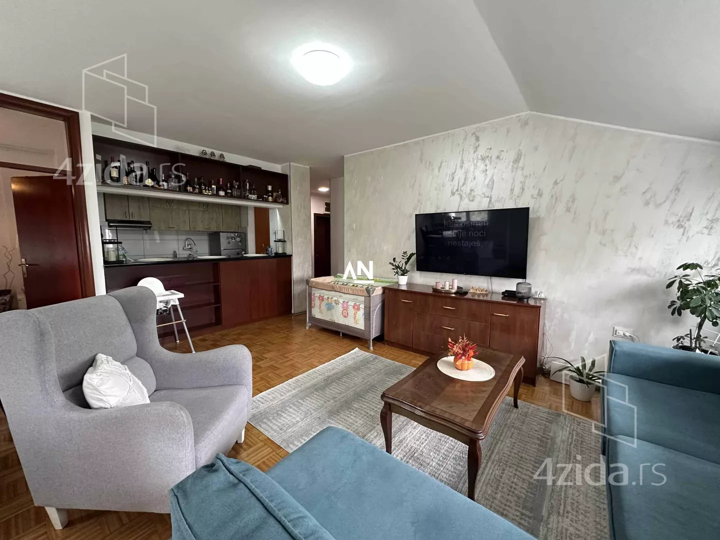 Četvorosoban stan | 4zida