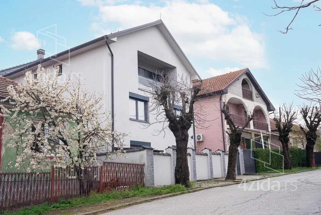 3-etažna kuća | 4zida