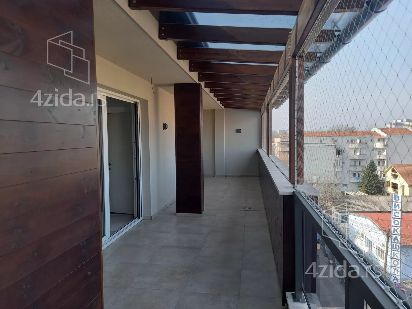 Petosoban stan | 4zida