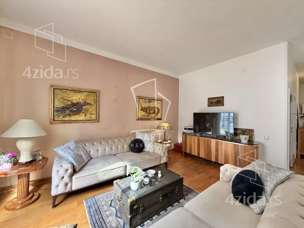 4-etažna kuća | 4zida