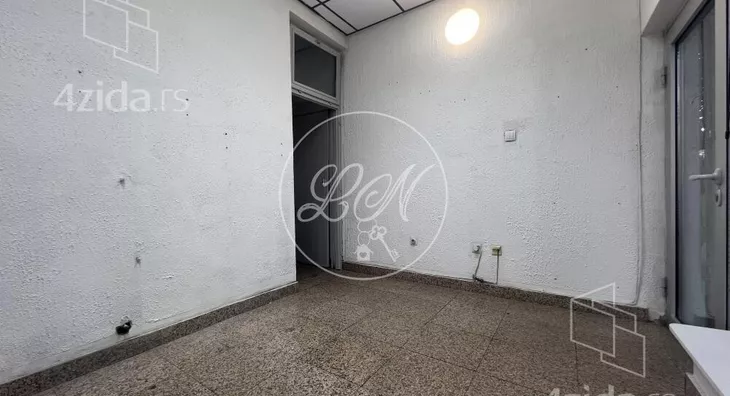 Lokal | 4zida