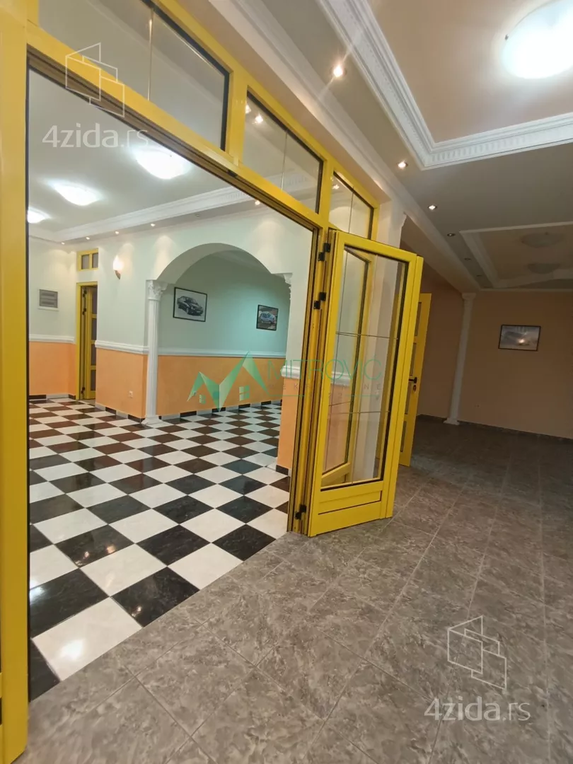 Poslovni prostor | 4zida