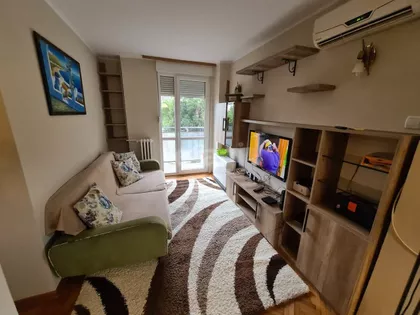 Marije Bursać | 4zida.rs