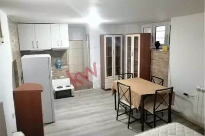 Dušana Radovića | 4zida.rs