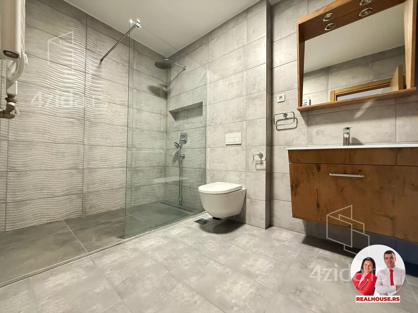 3-etažna kuća | 4zida