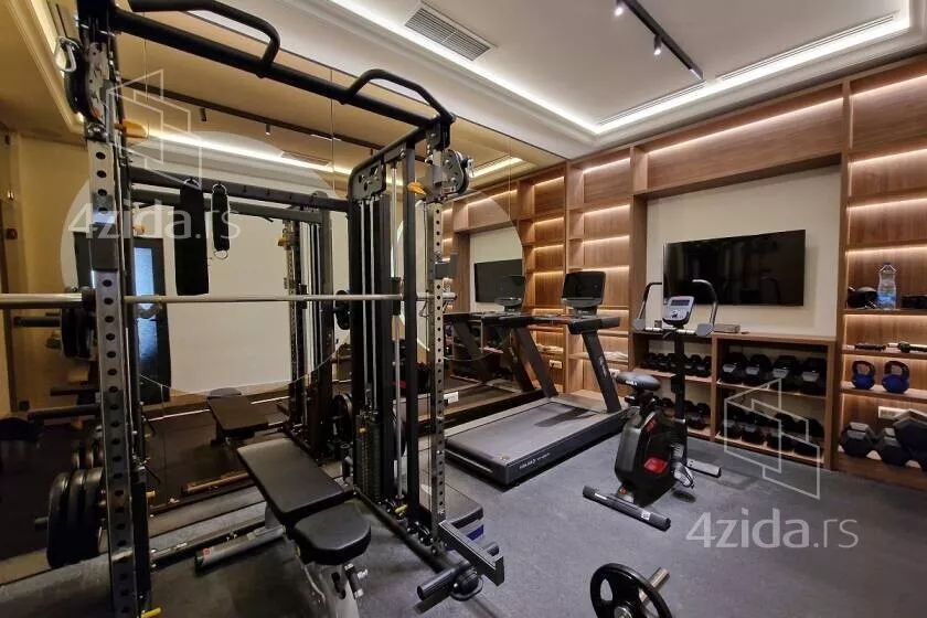 Petosoban stan | 4zida