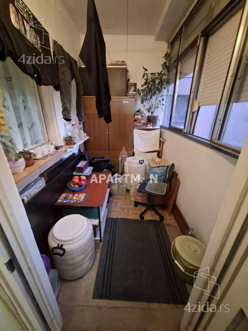 Troiposoban stan | 4zida