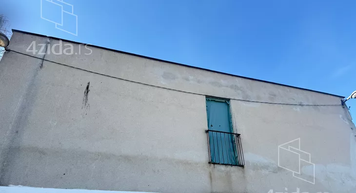 Poslovna zgrada | 4zida