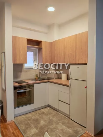 Vojvode Dobrnjca | 4zida.rs