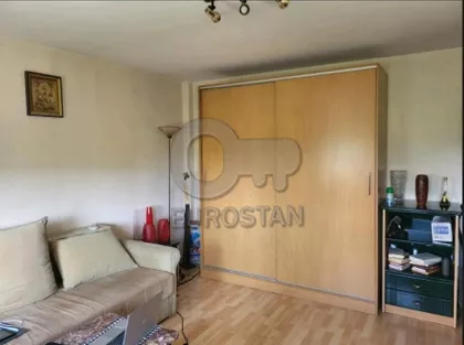 Ustanička | 4zida.rs