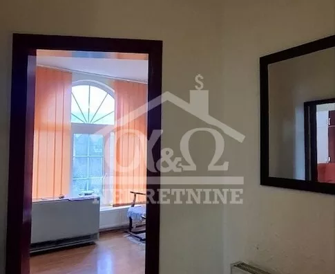 Poslovna zgrada | 4zida