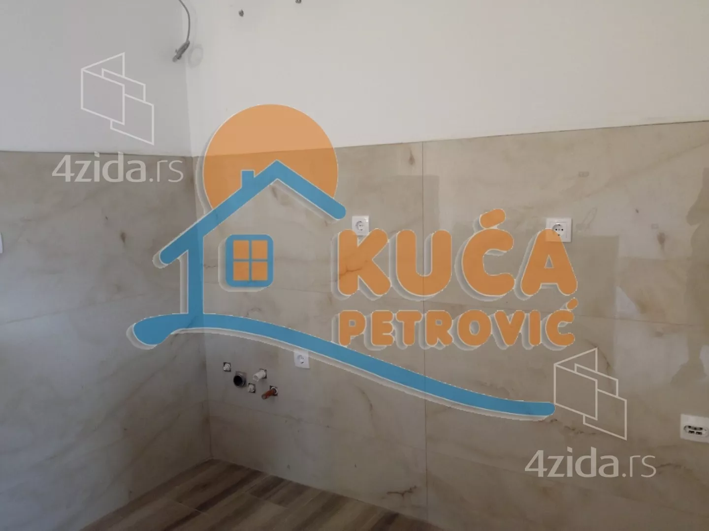 Lokal | 4zida