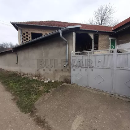 Čečina | 4zida.rs