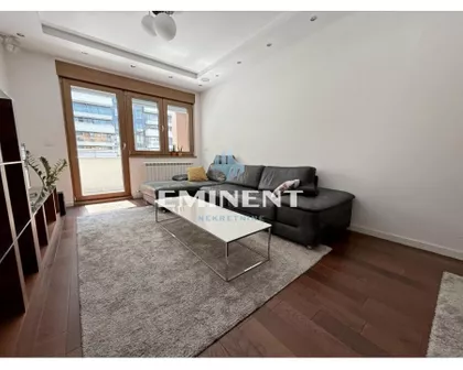 Uroša Martinovića | 4zida.rs