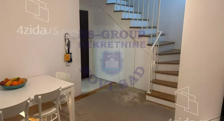 Četvoroiposoban stan | 4zida