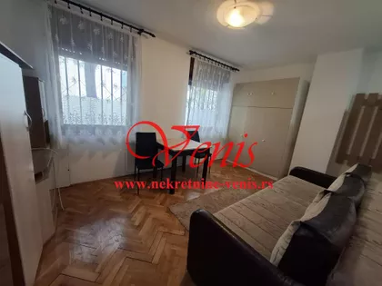 Vuka Karadžića | 4zida.rs