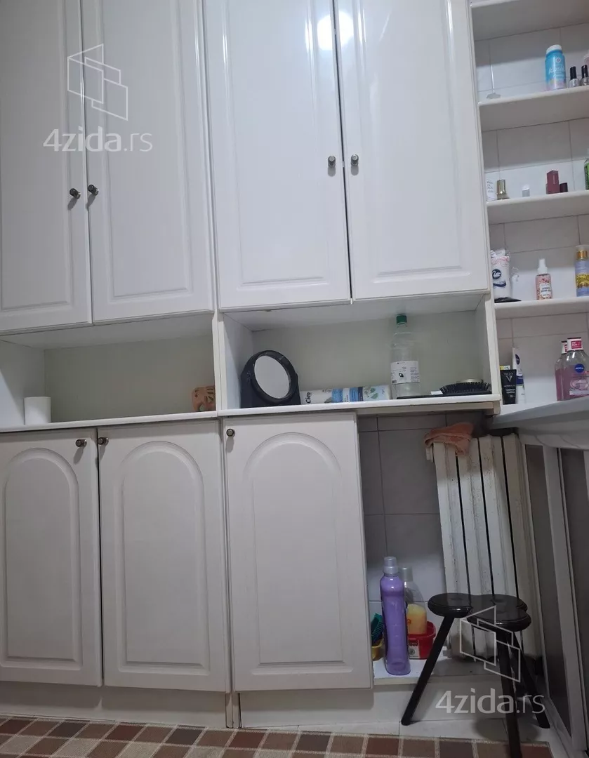 Četvoroiposoban stan | 4zida