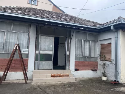 Ustanička | 4zida.rs