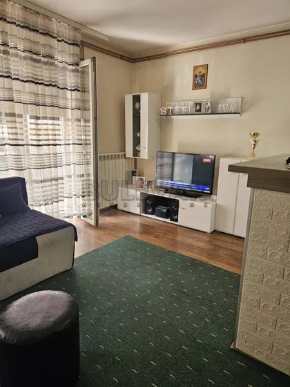 Vase Albanca | 4zida.rs