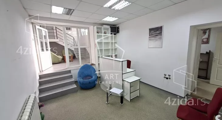 Poslovni prostor | 4zida