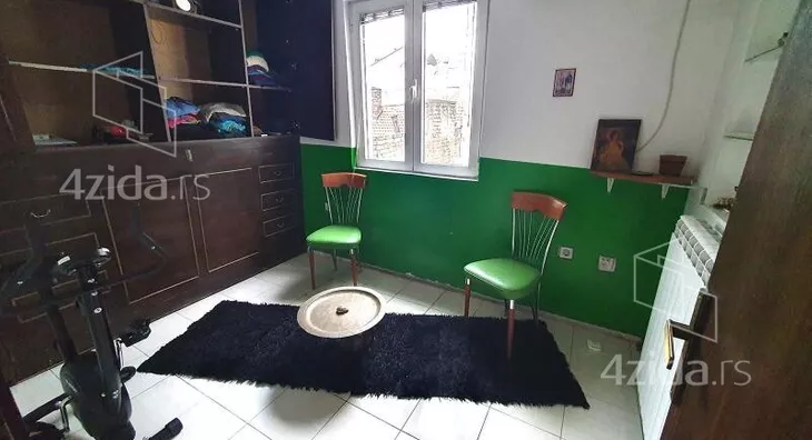 Šestosoban stan | 4zida