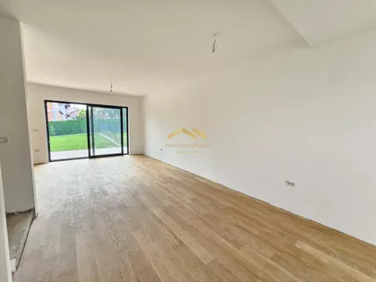 Popovica | 4zida.rs