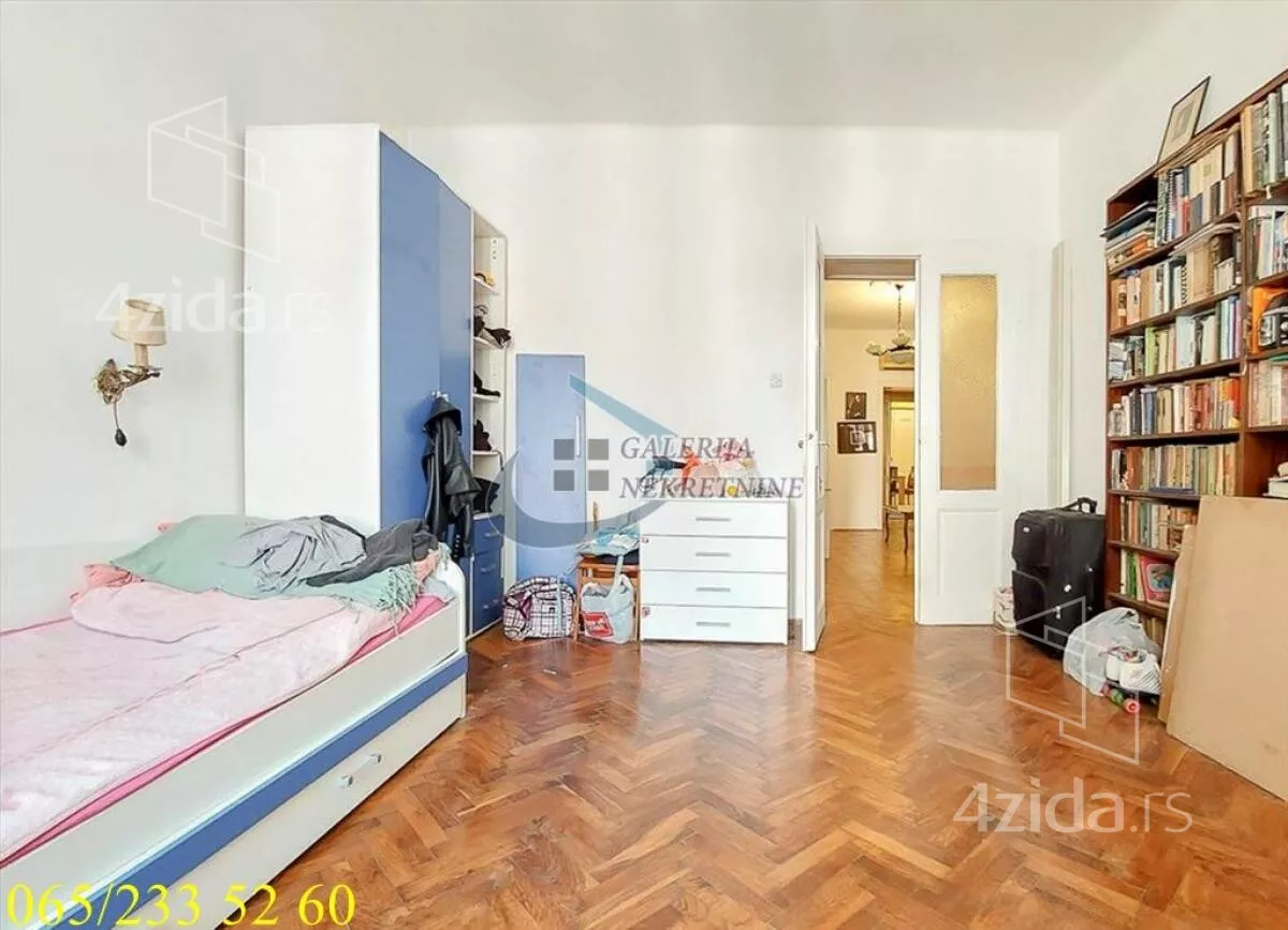 Četvoroiposoban stan | 4zida