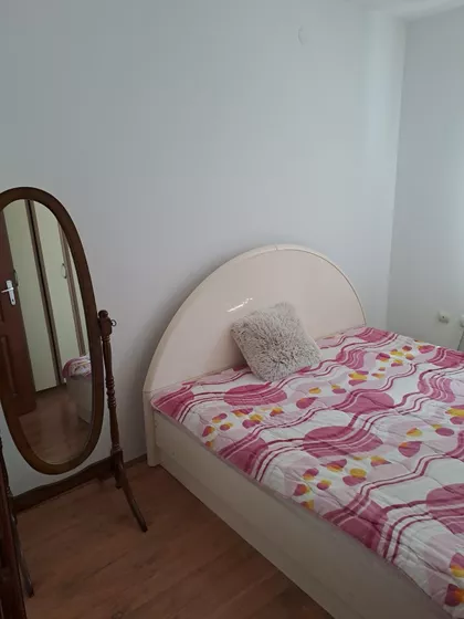 Pozorišna | 4zida.rs