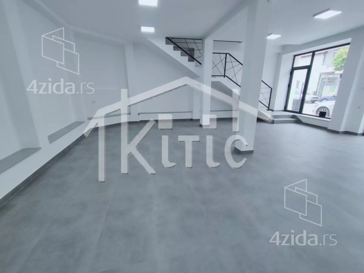 Poslovni prostor | 4zida