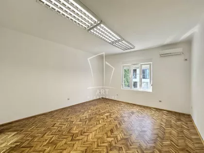 Sazonova | 4zida.rs
