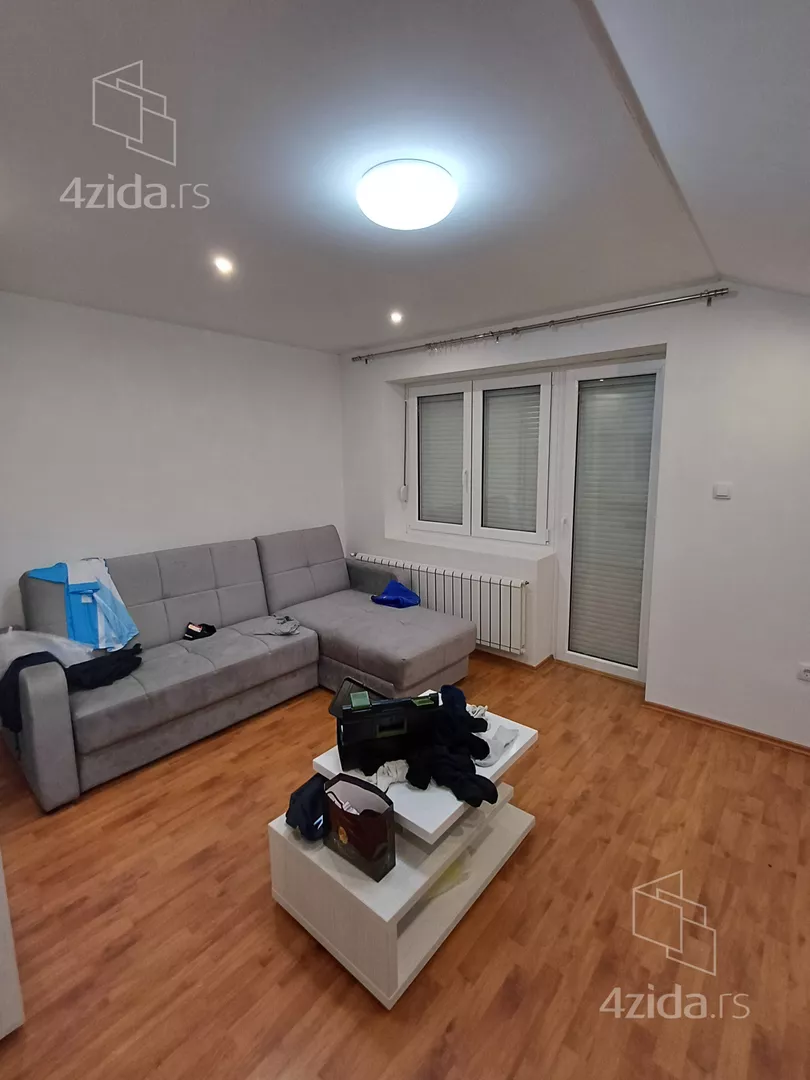 4-etažna kuća | 4zida