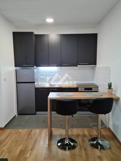 Aranj Janoša | 4zida.rs