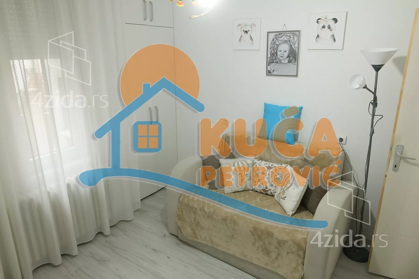 Četvorosoban stan | 4zida