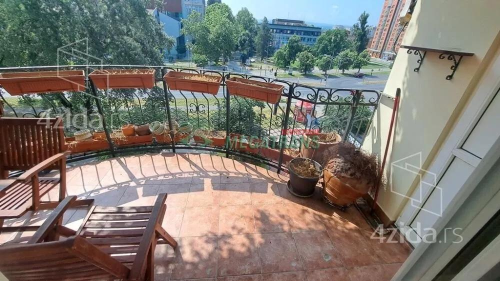 Troiposoban stan | 4zida