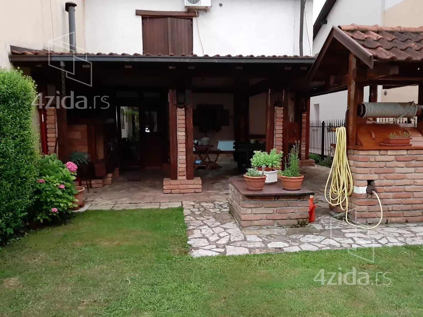 Šestosoban stan | 4zida