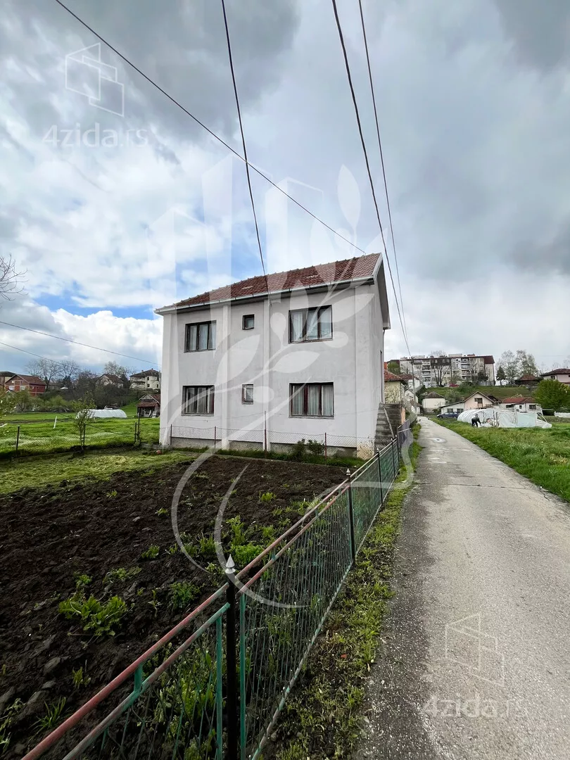 2-etažna kuća | 4zida