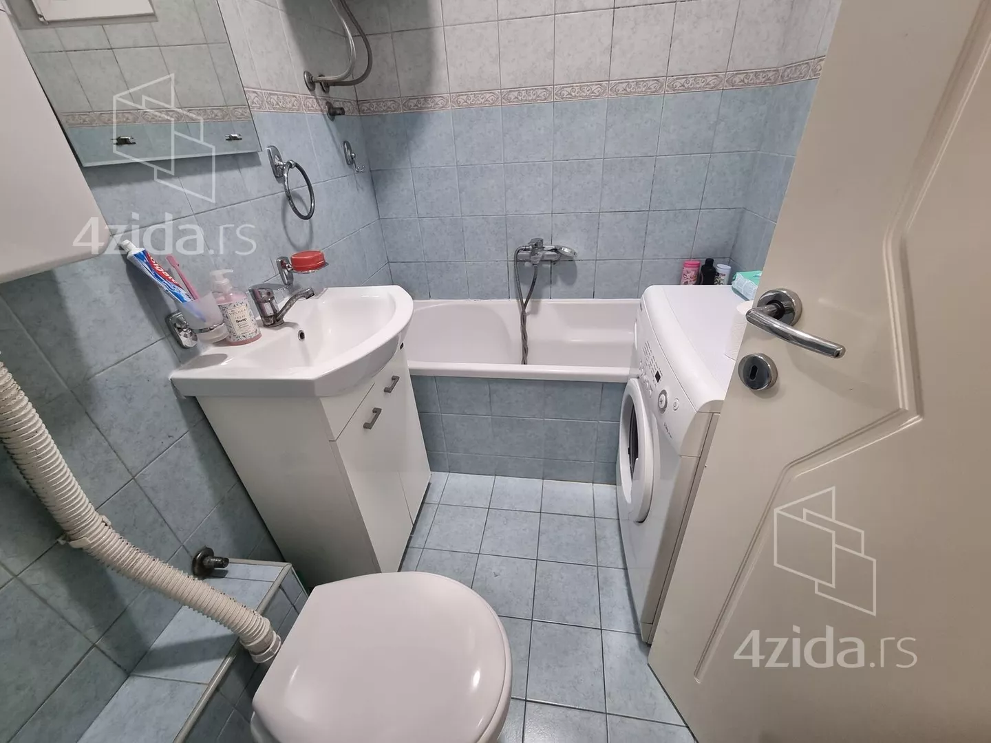 Garsonjera | 4zida